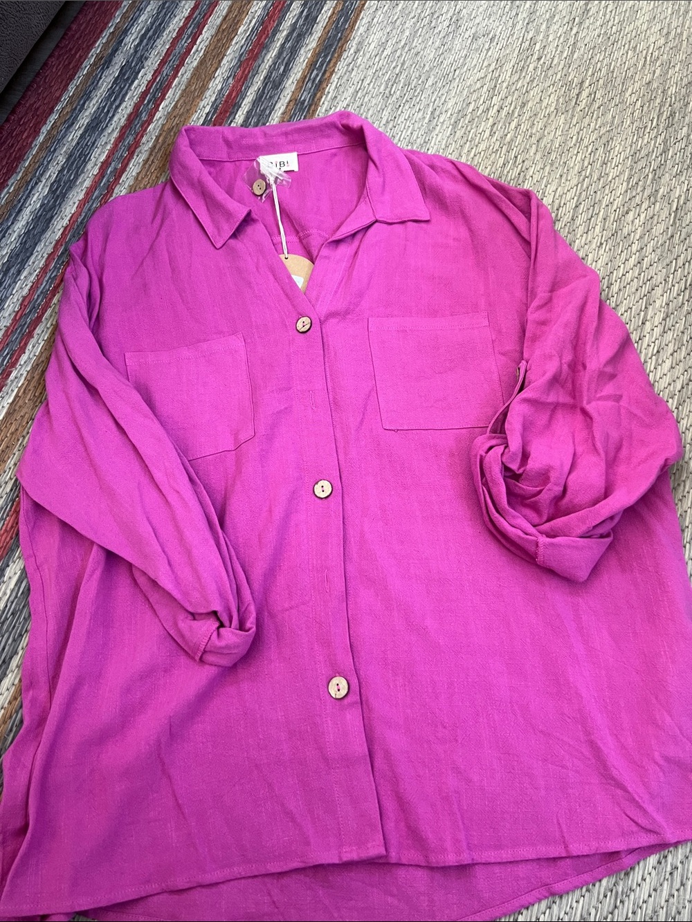 BiBi Relaxed Button-Front Womens Shirt in Bright Fuchsia, size Large